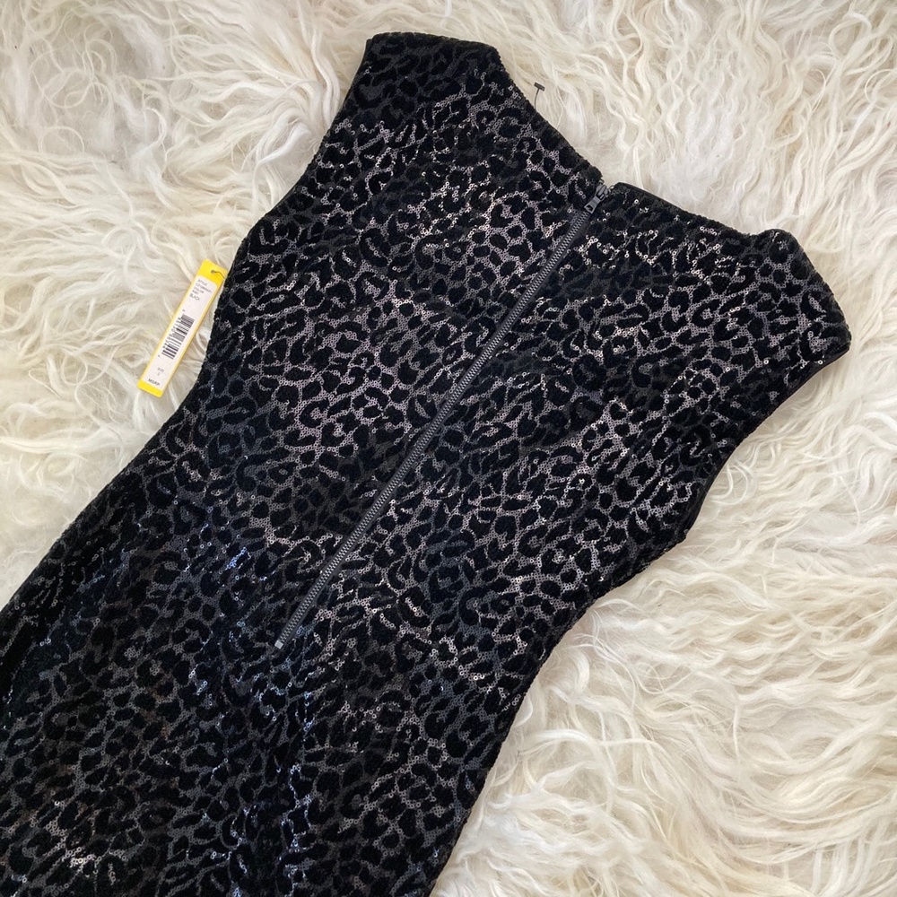 Alice + Olivia Frankie Sequin Dress - Picture 11 of 11